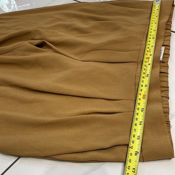 Aritzia Babaton Cohen Pant Cohen Size12/L mustard colour ⭐️⭐️⭐️⭐️ - Picture 5 of 14